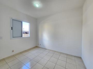 Alugar Apartamento / Padrão em Ribeirão Preto R$ 1.600,00 - Foto 8