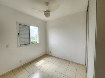 Alugar Apartamento / Padrão em Ribeirão Preto R$ 1.800,00 - Foto 8