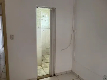 Alugar Casa / Padrão em Ribeirão Preto R$ 1.850,00 - Foto 16