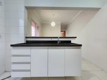 Alugar Apartamento / Padrão em Ribeirão Preto R$ 1.100,00 - Foto 6