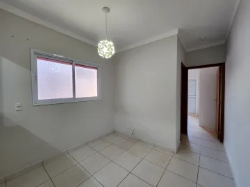 Alugar Apartamento / Padrão em Ribeirão Preto R$ 1.100,00 - Foto 2