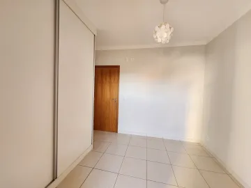 Alugar Apartamento / Padrão em Ribeirão Preto R$ 1.100,00 - Foto 10