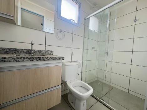 Alugar Apartamento / Padrão em Ribeirão Preto R$ 1.750,00 - Foto 12