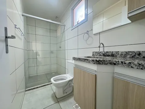 Alugar Apartamento / Padrão em Ribeirão Preto R$ 1.750,00 - Foto 13