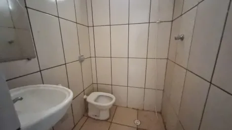 Alugar Casa / Padrão em Ribeirão Preto R$ 1.500,00 - Foto 13