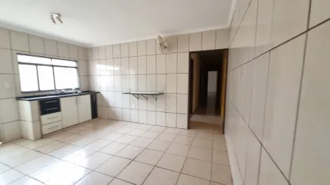 Alugar Casa / Padrão em Ribeirão Preto R$ 1.500,00 - Foto 5