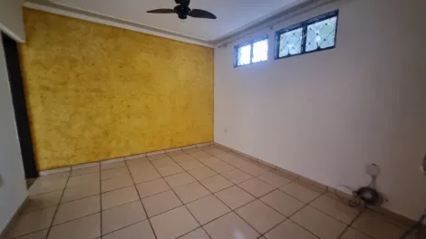 Alugar Casa / Padrão em Ribeirão Preto R$ 1.500,00 - Foto 3