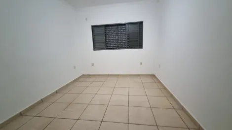 Alugar Casa / Padrão em Ribeirão Preto R$ 1.500,00 - Foto 10