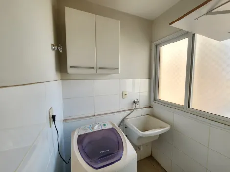 Alugar Apartamento / Padrão em Ribeirão Preto R$ 1.600,00 - Foto 5