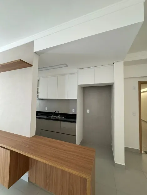 Alugar Apartamento / Padrão em Ribeirão Preto R$ 3.300,00 - Foto 7