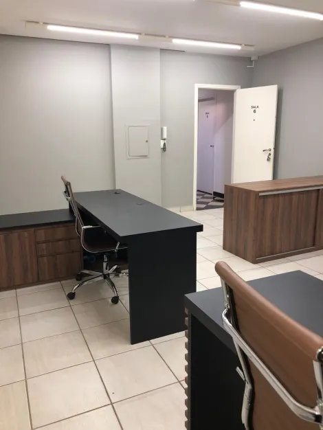 Alugar Comercial / Sala em Ribeirão Preto R$ 2.250,00 - Foto 5