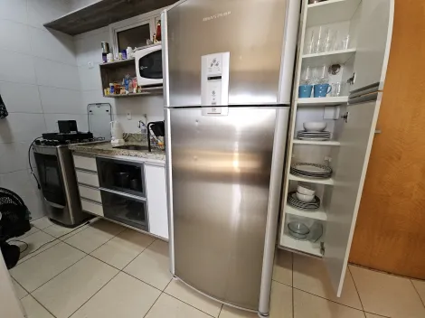 Alugar Apartamento / Padrão em Ribeirão Preto R$ 1.950,00 - Foto 2