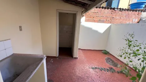 Alugar Casa / Sobrado em Ribeirão Preto R$ 880,00 - Foto 6