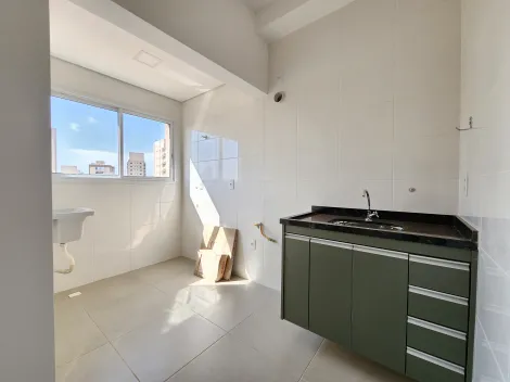 Alugar Apartamento / Padrão em Ribeirão Preto R$ 1.500,00 - Foto 2