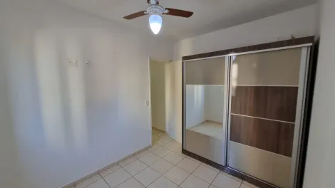 Alugar Apartamento / Padrão em Ribeirão Preto R$ 1.800,00 - Foto 11