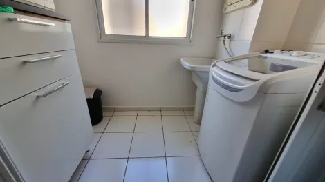 Alugar Apartamento / Padrão em Ribeirão Preto R$ 1.800,00 - Foto 7