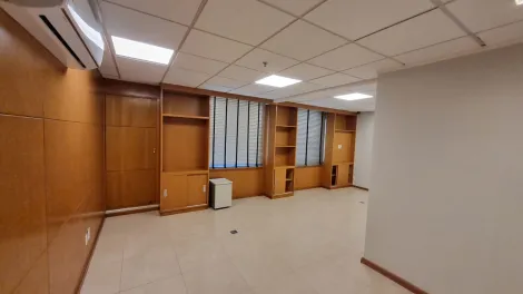 Alugar Comercial / Salão em Condomínio em Ribeirão Preto R$ 40.000,00 - Foto 27