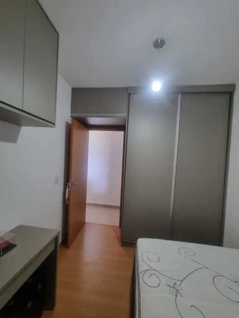 Alugar Apartamento / Padrão em Ribeirão Preto R$ 1.800,00 - Foto 12