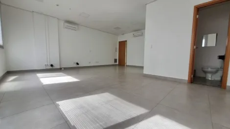 Alugar Comercial / Sala em Ribeirão Preto R$ 1.800,00 - Foto 5