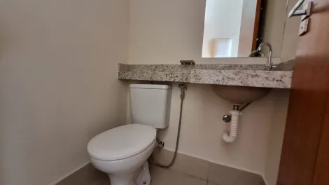 Alugar Apartamento / Padrão em Ribeirão Preto R$ 1.600,00 - Foto 4