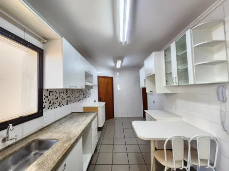 Alugar Apartamento / Padrão em Ribeirão Preto R$ 3.000,00 - Foto 3