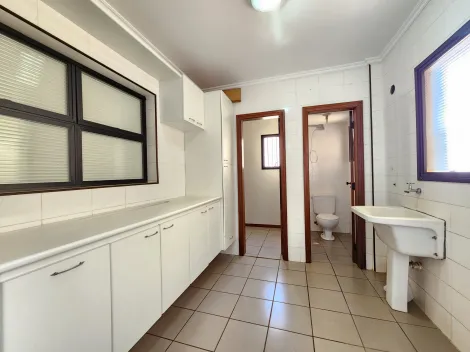 Alugar Apartamento / Padrão em Ribeirão Preto R$ 3.000,00 - Foto 4