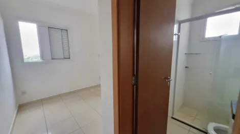 Alugar Apartamento / Padrão em Ribeirão Preto R$ 1.600,00 - Foto 9