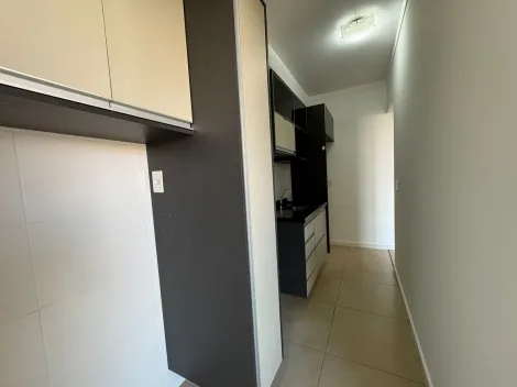 Alugar Apartamento / Padrão em Ribeirão Preto R$ 2.300,00 - Foto 8