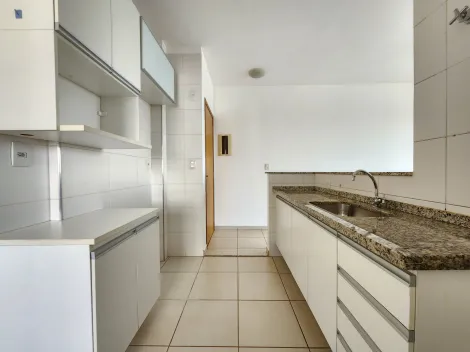 Alugar Apartamento / Padrão em Ribeirão Preto R$ 1.600,00 - Foto 3