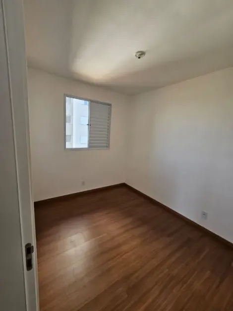 Alugar Apartamento / Padrão em Ribeirão Preto R$ 1.000,00 - Foto 5