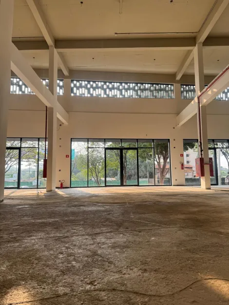 Alugar Comercial / Ponto Comercial em Ribeirão Preto R$ 8.500,00 - Foto 4