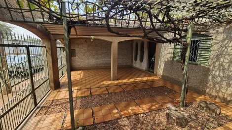 Alugar Casa / Padrão em Ribeirão Preto R$ 2.000,00 - Foto 2