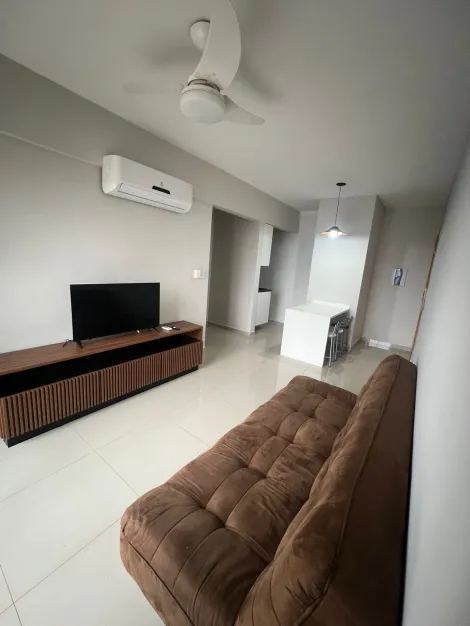 Alugar Apartamento / Padrão em Ribeirão Preto R$ 2.000,00 - Foto 3