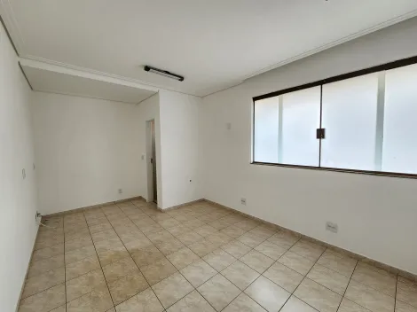 Alugar Comercial / Sala em Ribeirão Preto R$ 800,00 - Foto 2