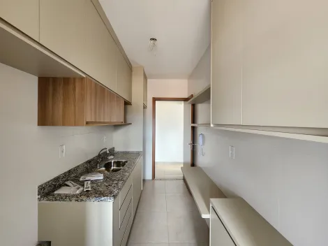 Alugar Apartamento / Padrão em Ribeirão Preto R$ 2.500,00 - Foto 3