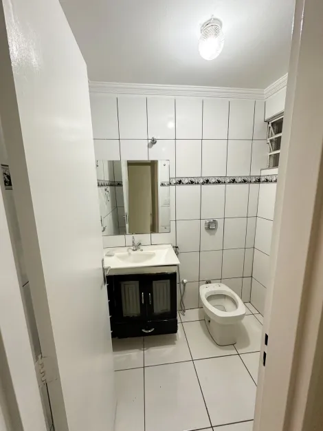 Alugar Apartamento / Padrão em Ribeirão Preto R$ 1.250,00 - Foto 9