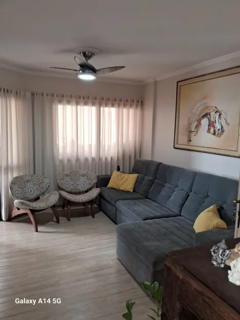 Apartamento / Padrão em Ribeirão Preto 