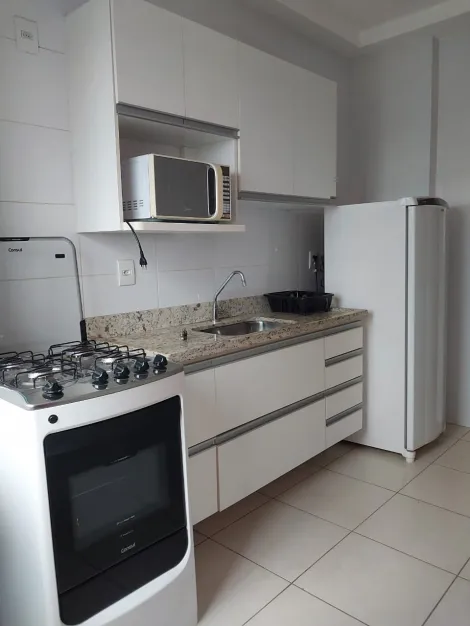 Alugar Apartamento / Padrão em Ribeirão Preto R$ 1.500,00 - Foto 2