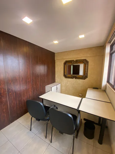 Alugar Comercial / Sala em Ribeirão Preto R$ 1.650,00 - Foto 4