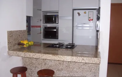 Alugar Apartamento / Padrão em Ribeirão Preto R$ 1.900,00 - Foto 3