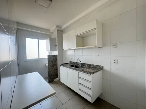 Alugar Apartamento / Padrão em Ribeirão Preto R$ 1.600,00 - Foto 4