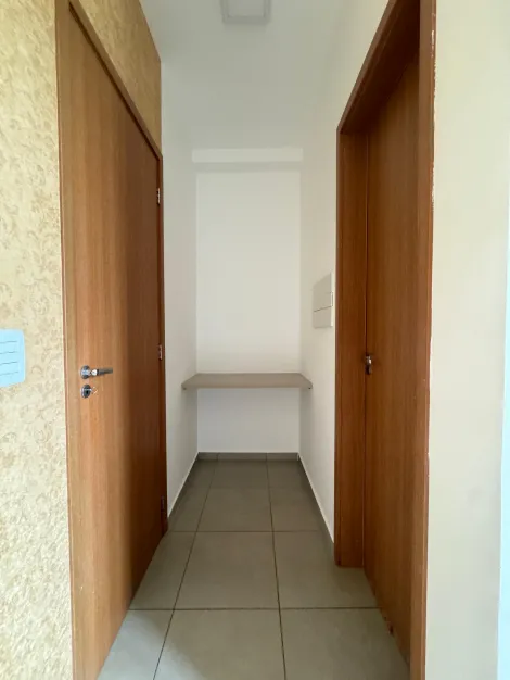 Alugar Apartamento / Padrão em Ribeirão Preto R$ 1.590,00 - Foto 11