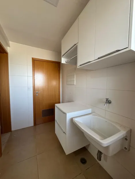 Alugar Apartamento / Padrão em Ribeirão Preto R$ 3.500,00 - Foto 12