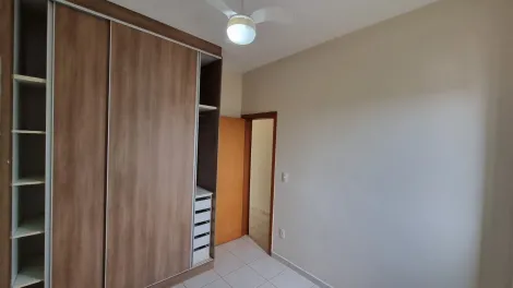 Alugar Apartamento / Padrão em Ribeirão Preto R$ 1.800,00 - Foto 13