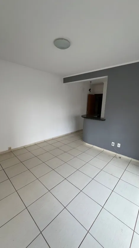 Alugar Apartamento / Padrão em Ribeirão Preto R$ 930,00 - Foto 3