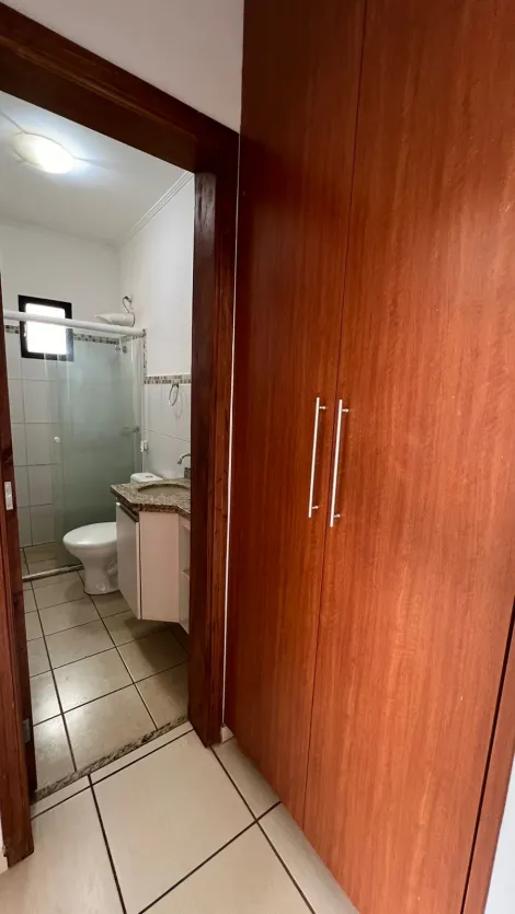 Alugar Apartamento / Padrão em Ribeirão Preto R$ 930,00 - Foto 11