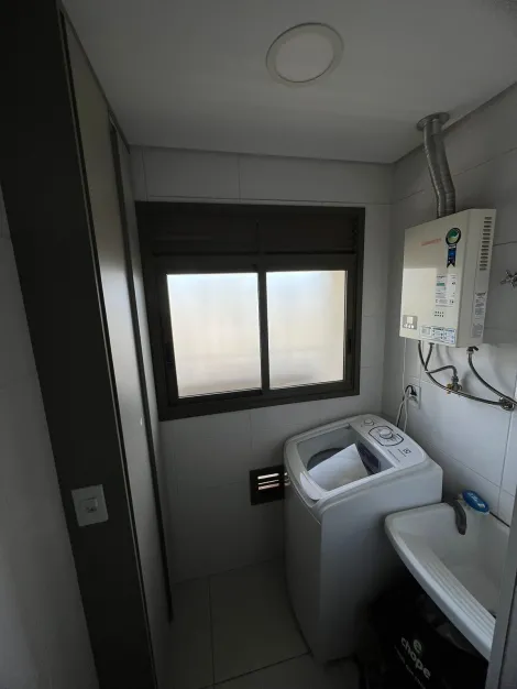 Alugar Apartamento / Padrão em Ribeirão Preto R$ 4.000,00 - Foto 4