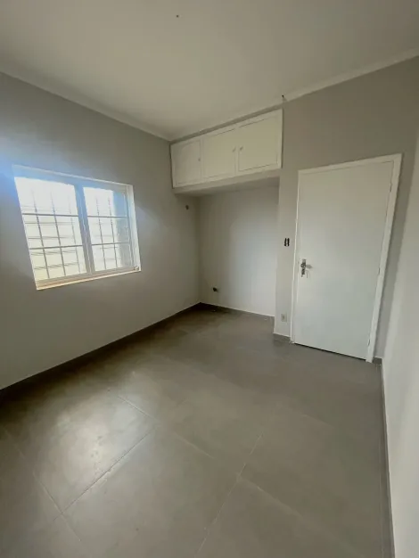 Alugar Comercial / Sala em Ribeirão Preto. apenas R$ 900,00