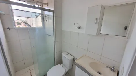 Alugar Apartamento / Padrão em Ribeirão Preto R$ 1.000,00 - Foto 8