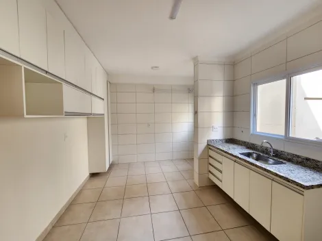 Alugar Apartamento / Padrão em Ribeirão Preto R$ 1.900,00 - Foto 2